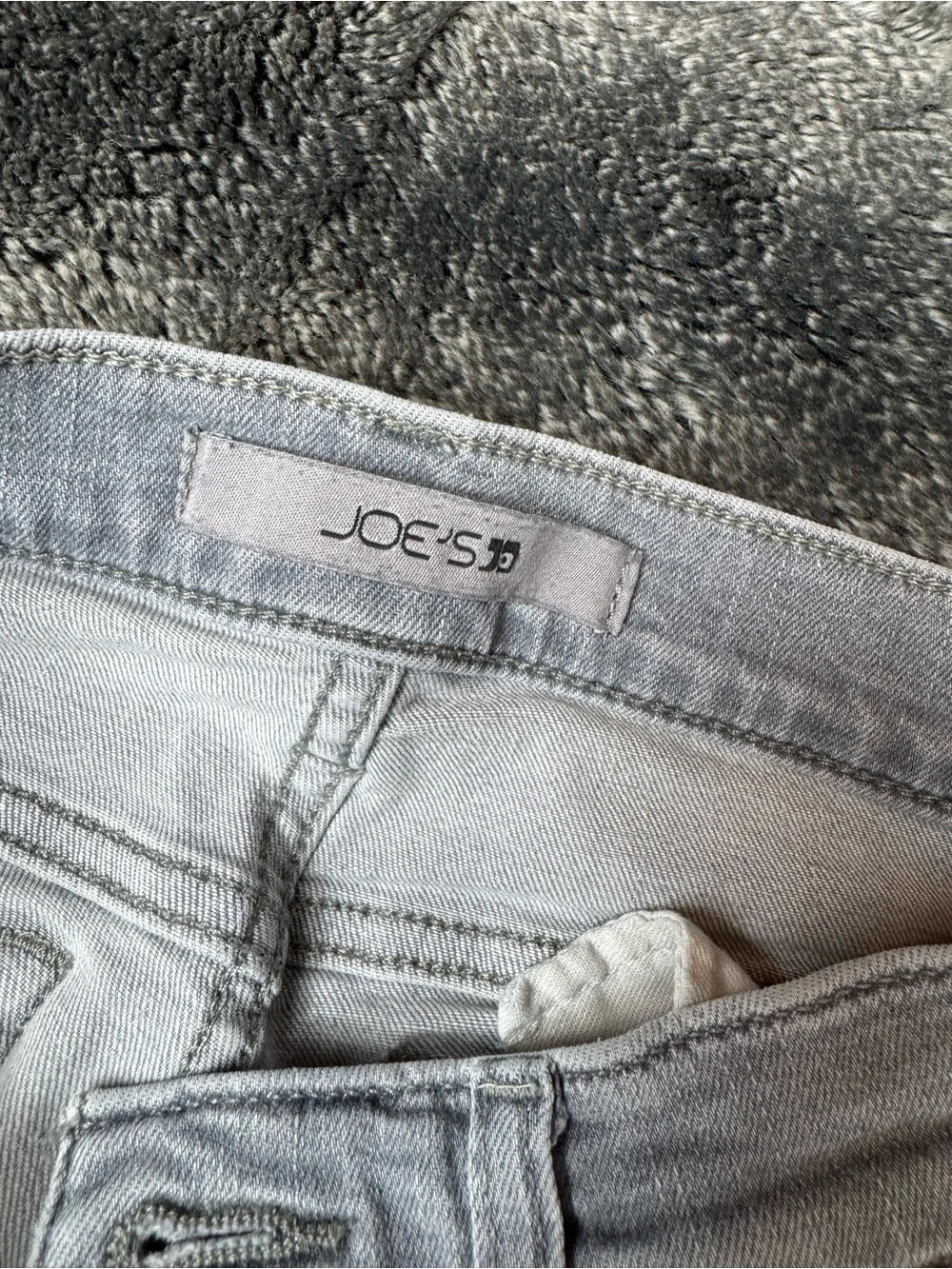 Joe’s Jeans Light Gray Distressed Ankle Crop [Size 27]